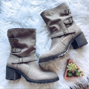 Crown Vintage Boots
